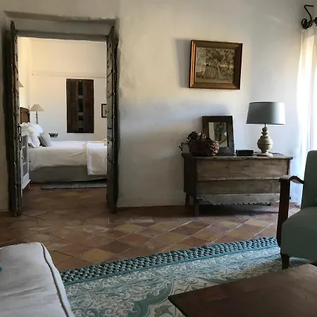 House La France -ramparts & Riverside شقة