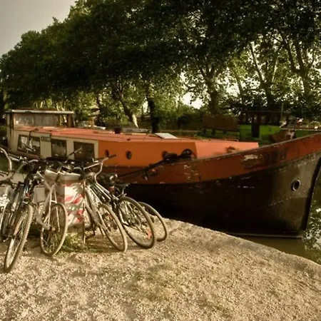 House La France -ramparts & Riverside